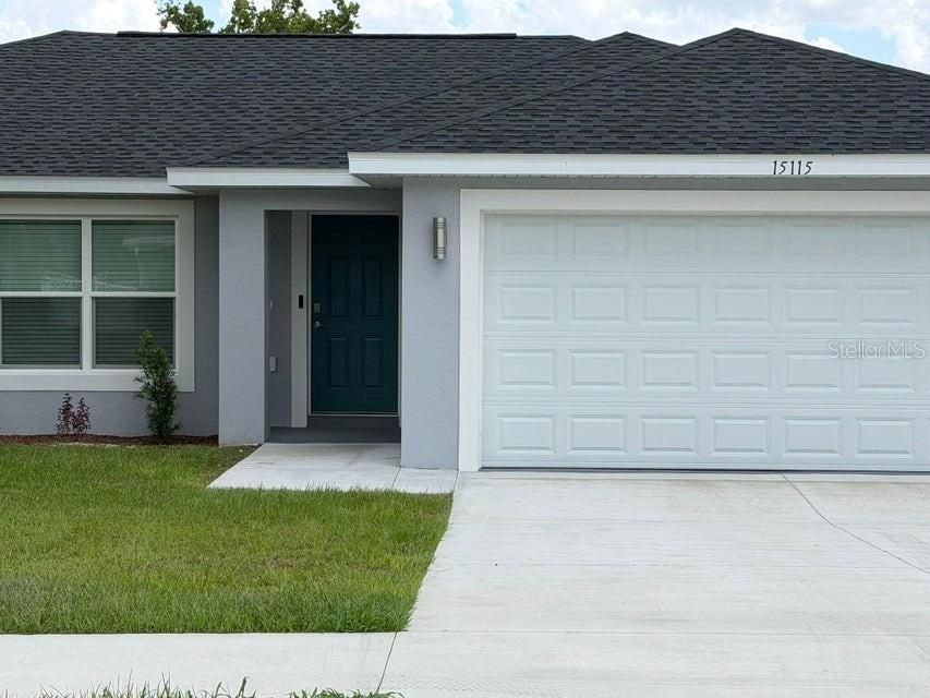 For Rent: $2,400 (3 beds, 3 baths, 1264 Square Feet)