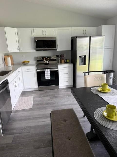 For Rent: $2,400 (3 beds, 3 baths, 1264 Square Feet)