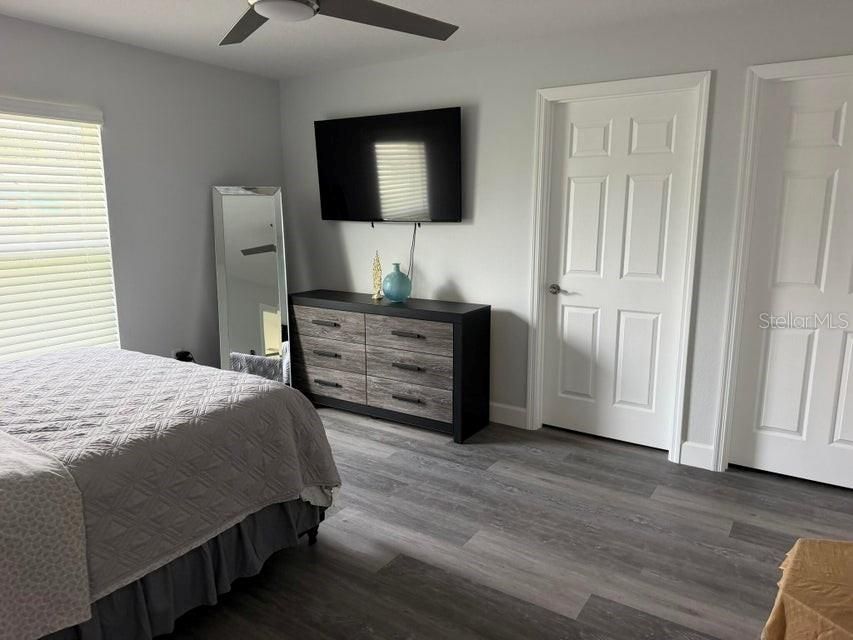 For Rent: $2,400 (3 beds, 3 baths, 1264 Square Feet)