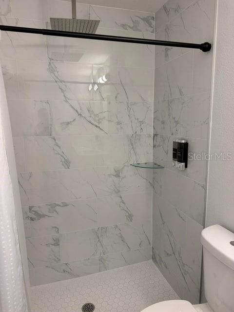 For Rent: $2,400 (3 beds, 3 baths, 1264 Square Feet)