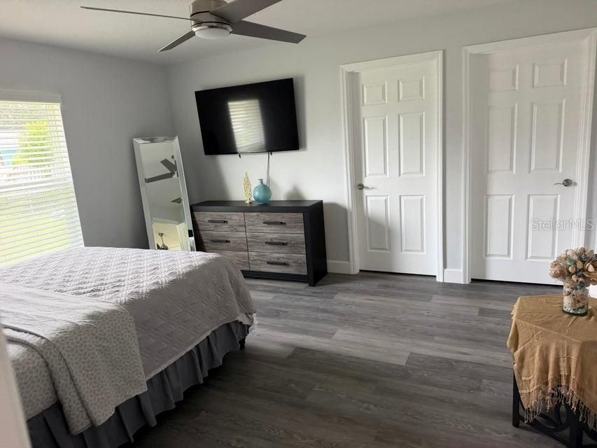 For Rent: $2,400 (3 beds, 3 baths, 1264 Square Feet)