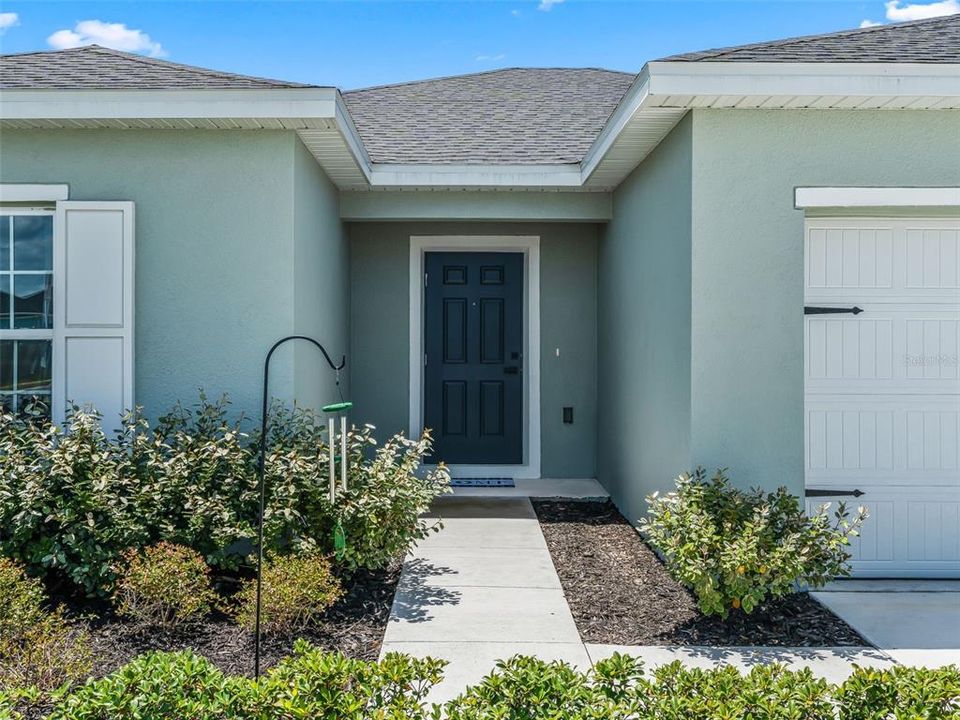 For Sale: $260,000 (3 beds, 2 baths, 1303 Square Feet)