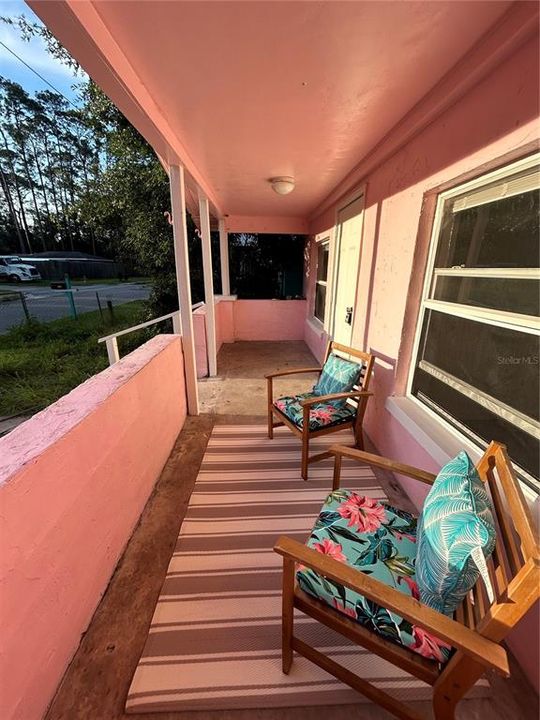 For Rent: $1,475 (2 beds, 1 baths, 690 Square Feet)