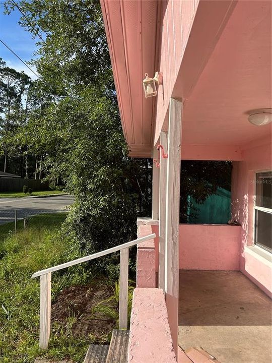 For Rent: $1,475 (2 beds, 1 baths, 690 Square Feet)