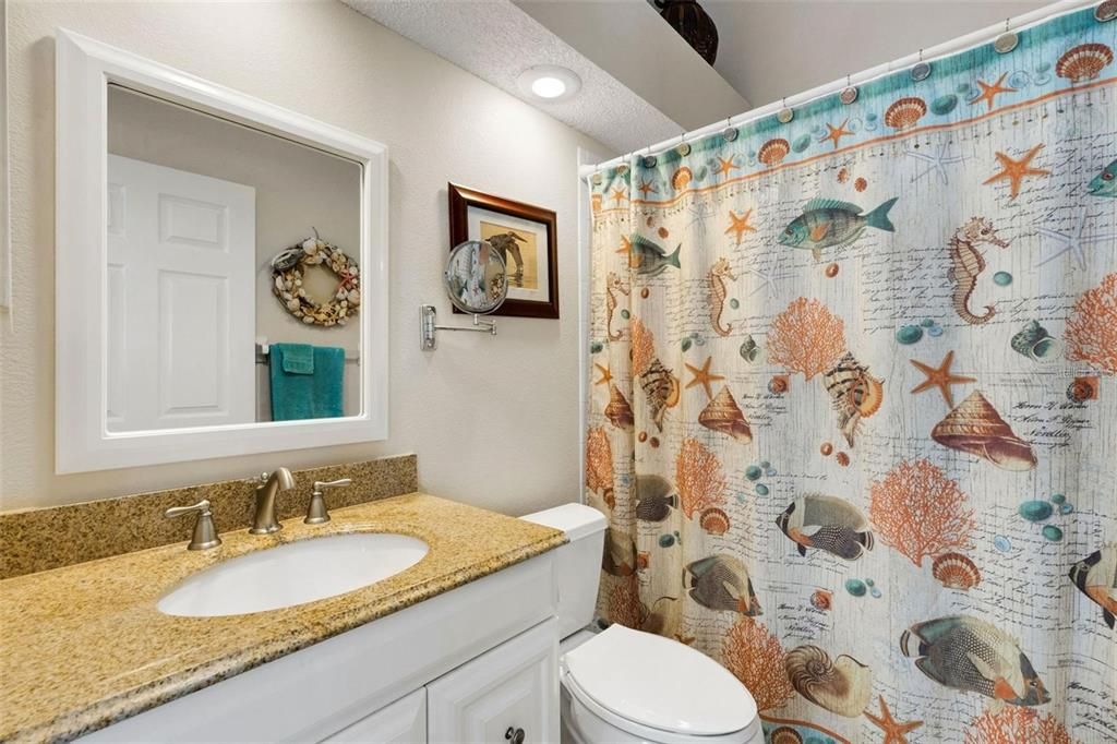 For Rent: $2,500 (2 beds, 2 baths, 1272 Square Feet)