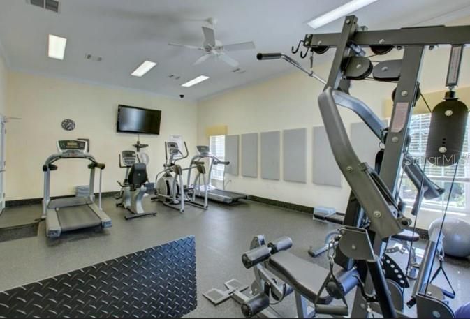 For Rent: $2,500 (2 beds, 2 baths, 1272 Square Feet)