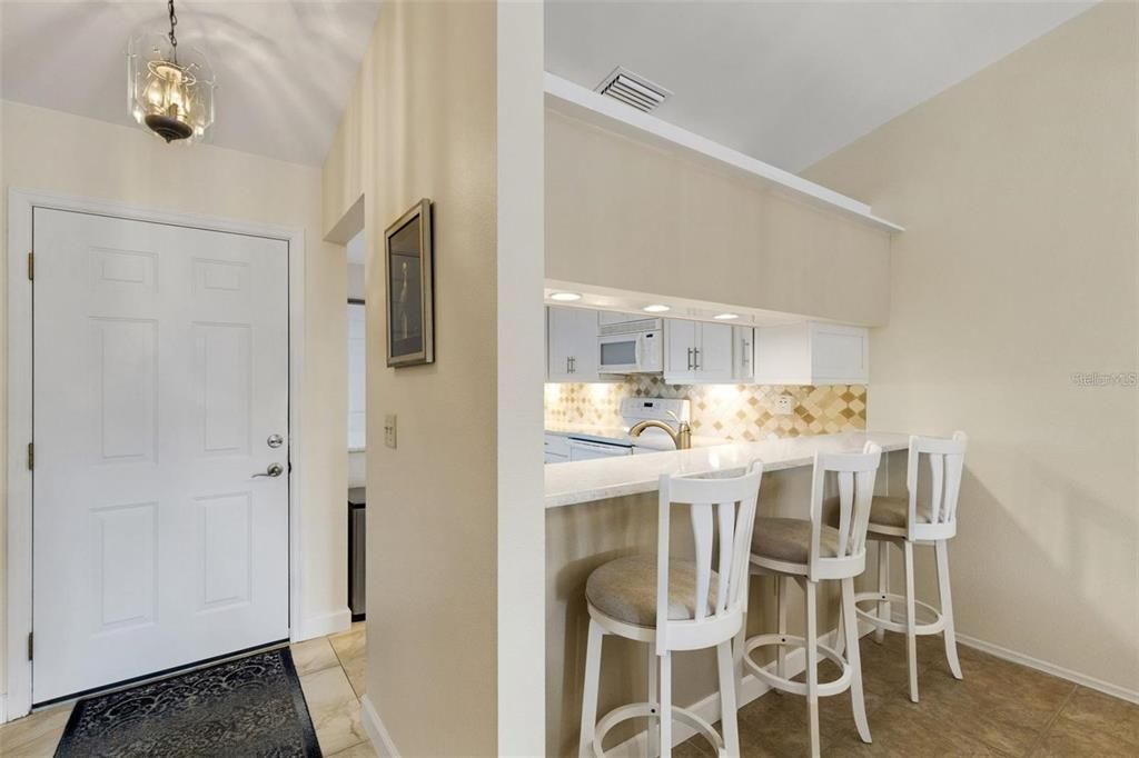 For Rent: $2,500 (2 beds, 2 baths, 1272 Square Feet)