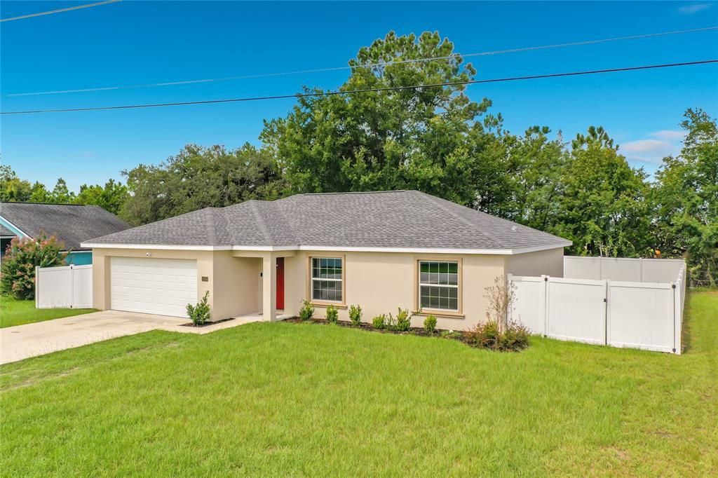 For Sale: $260,000 (3 beds, 2 baths, 1315 Square Feet)