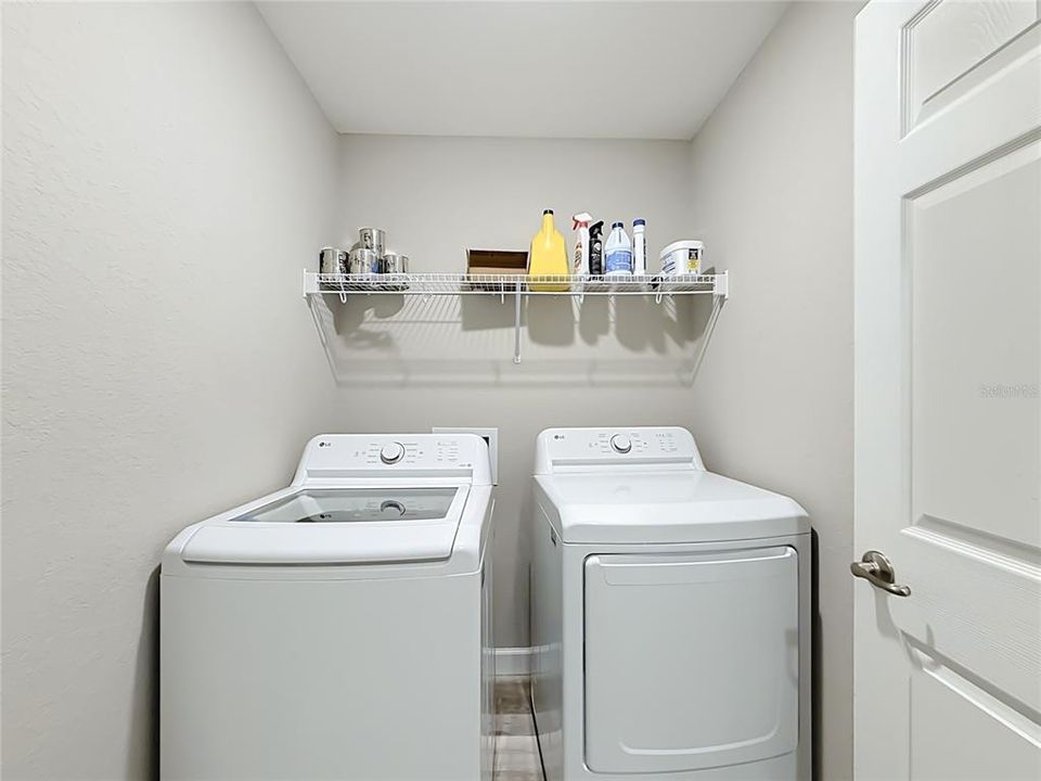 For Sale: $260,000 (3 beds, 2 baths, 1315 Square Feet)