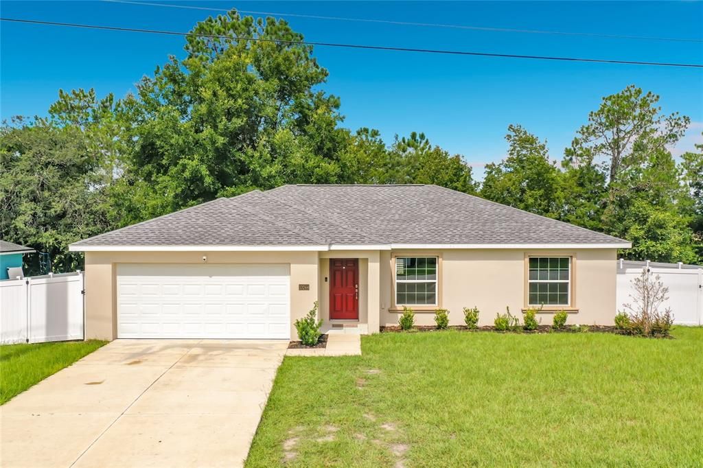 For Sale: $260,000 (3 beds, 2 baths, 1315 Square Feet)