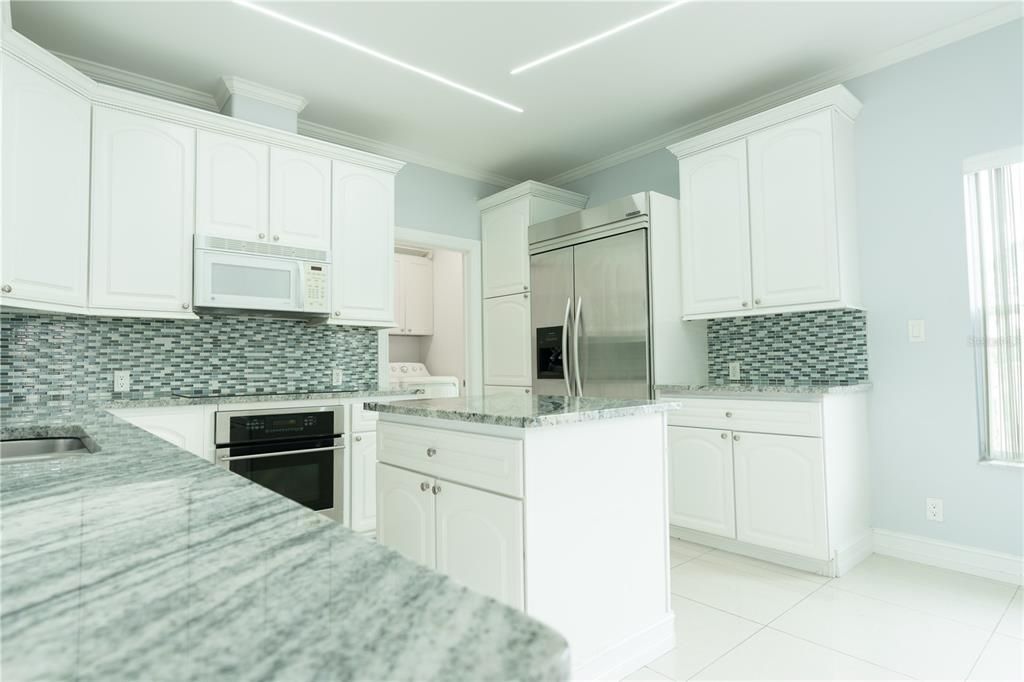 На продажу: $415,000 (3 спален, 3 ванн, 1431 Квадратных фут)