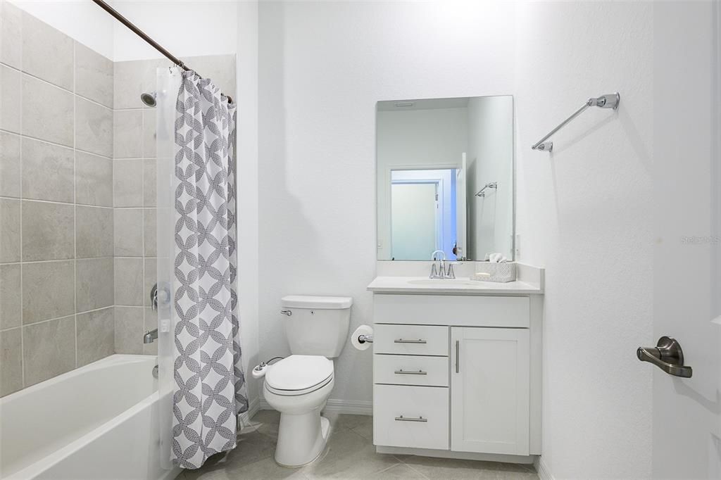 En Renta: $5,500 (3 camas, 2 baños, 2222 Pies cuadrados)