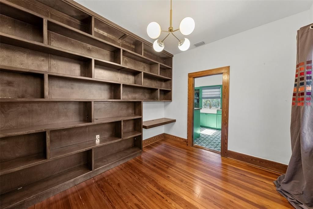 En Venta: $549,000 (2 camas, 1 baños, 858 Pies cuadrados)