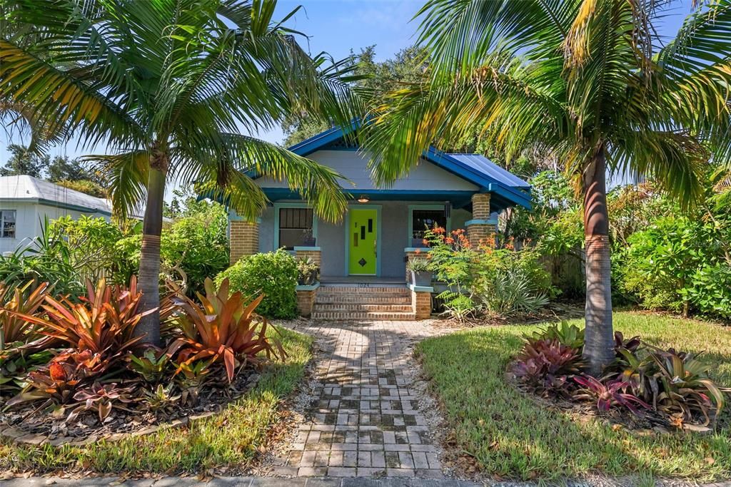 En Venta: $549,000 (2 camas, 1 baños, 858 Pies cuadrados)