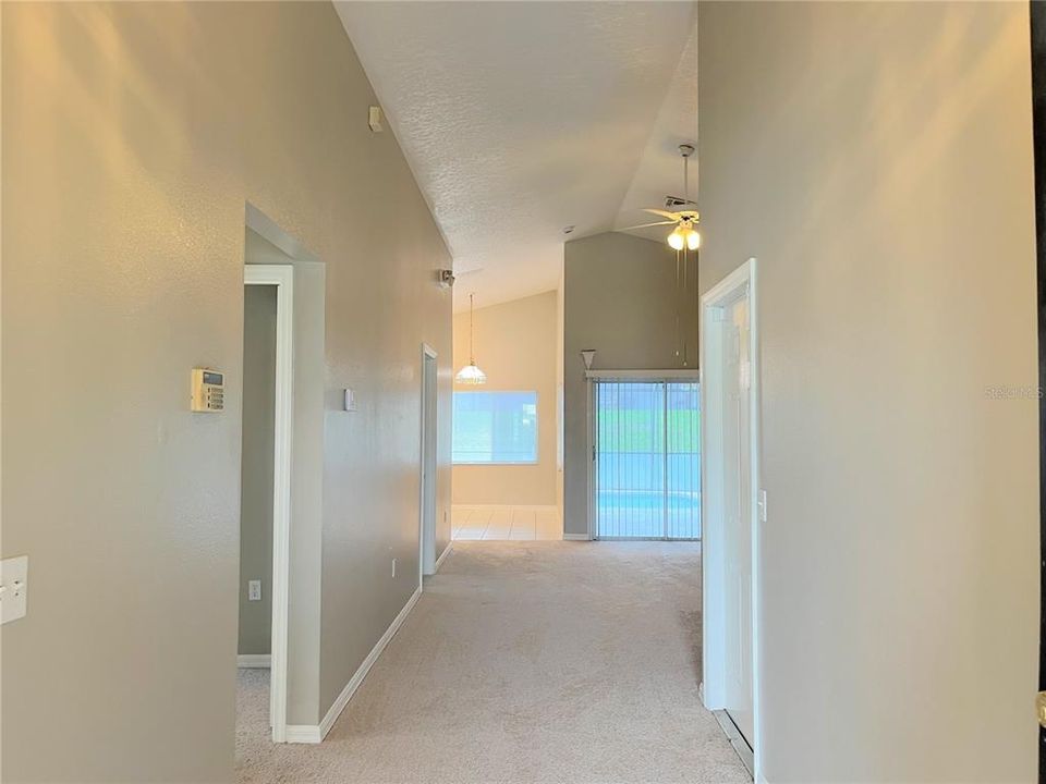 For Rent: $2,349 (4 beds, 2 baths, 1414 Square Feet)
