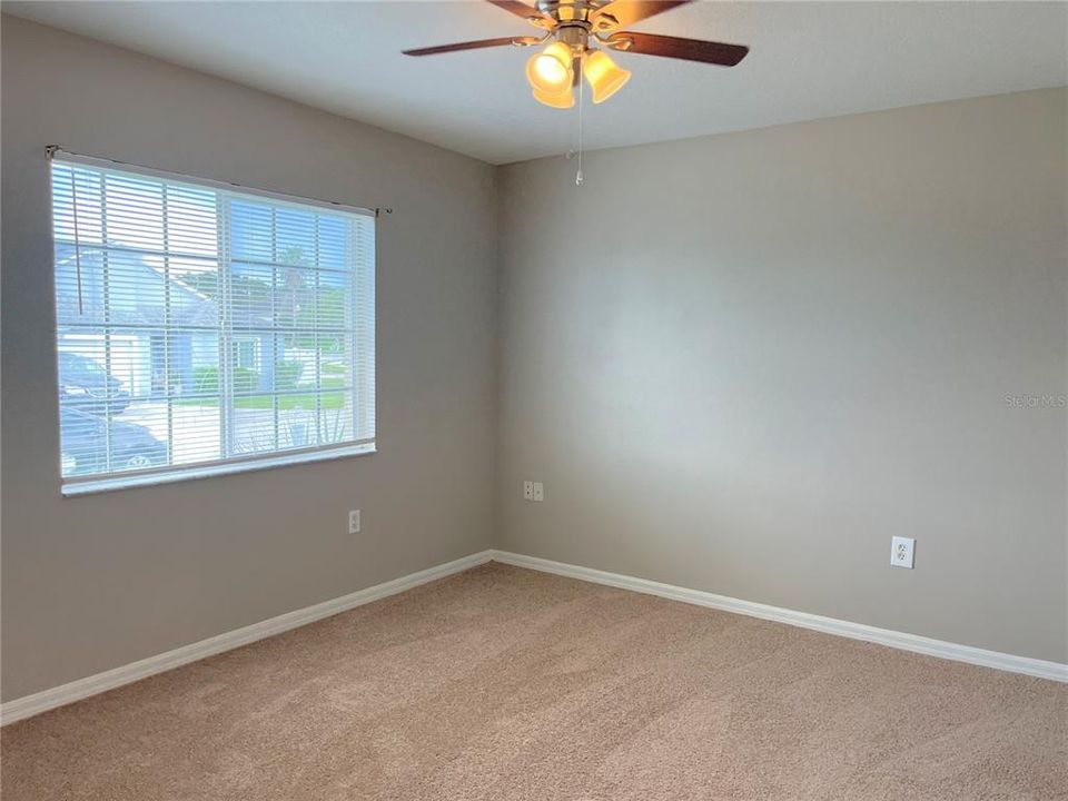 For Rent: $2,349 (4 beds, 2 baths, 1414 Square Feet)