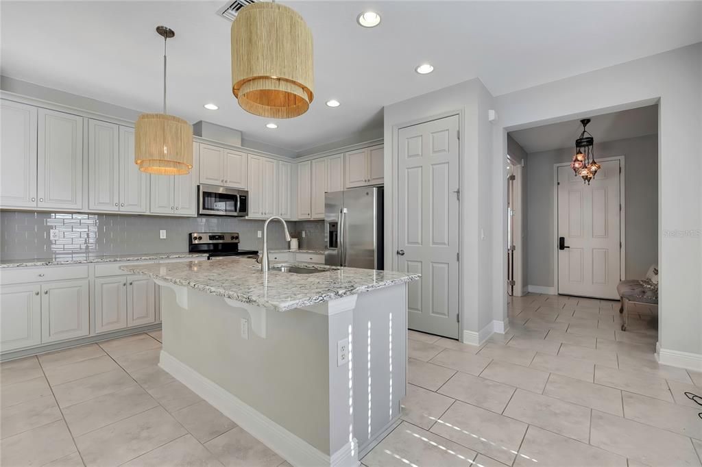 For Sale: $510,000 (3 beds, 2 baths, 2096 Square Feet)