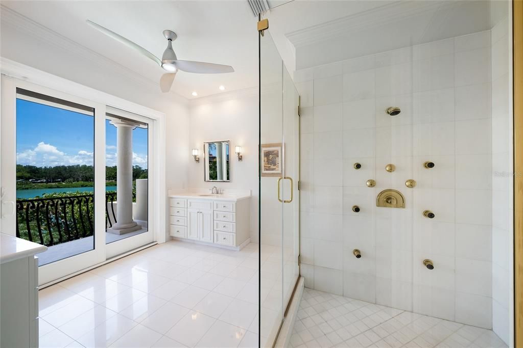 For Sale: $6,995,000 (4 beds, 4 baths, 4921 Square Feet)
