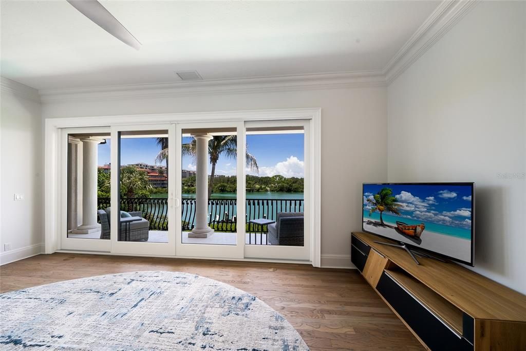 For Sale: $6,995,000 (4 beds, 4 baths, 4921 Square Feet)