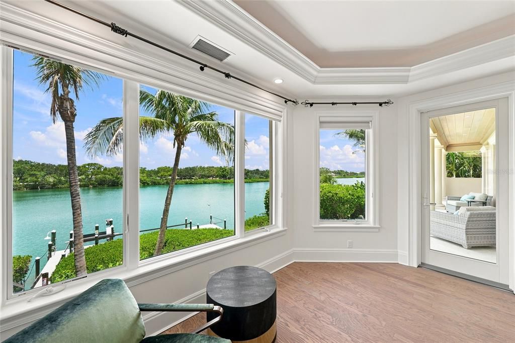 For Sale: $6,995,000 (4 beds, 4 baths, 4921 Square Feet)