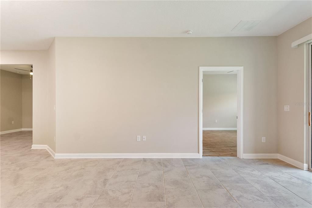 For Sale: $249,000 (2 beds, 2 baths, 1394 Square Feet)