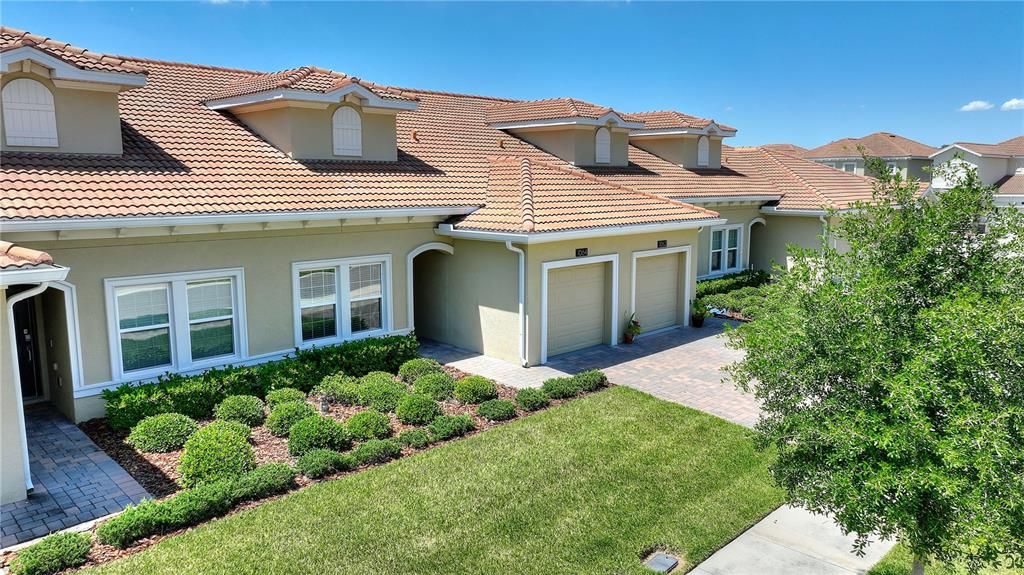 For Sale: $249,000 (2 beds, 2 baths, 1394 Square Feet)