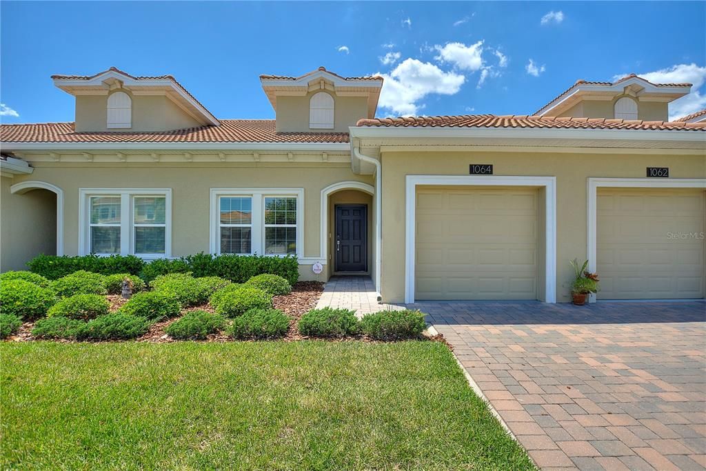For Sale: $249,000 (2 beds, 2 baths, 1394 Square Feet)