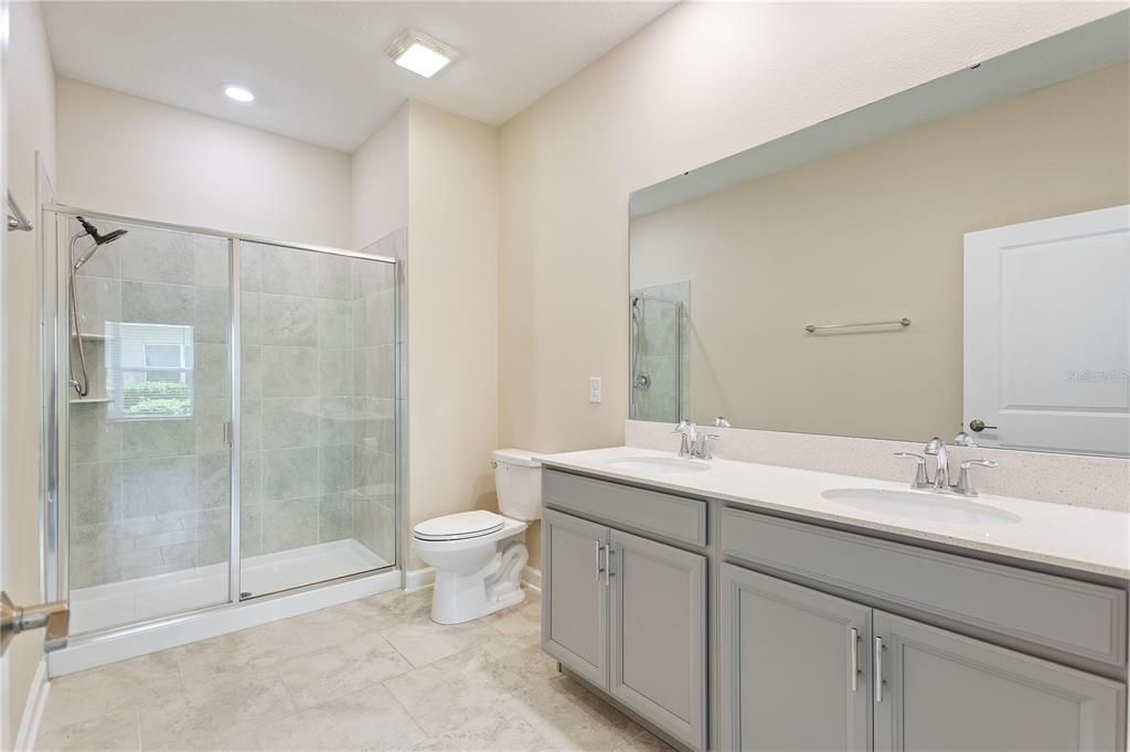 For Sale: $249,000 (2 beds, 2 baths, 1394 Square Feet)