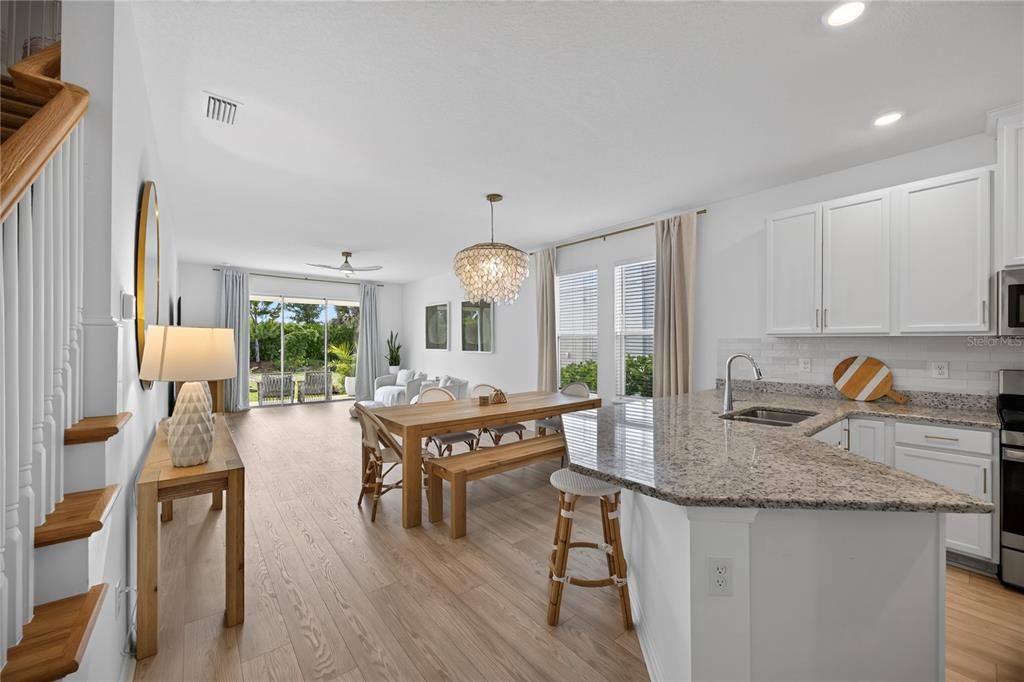 For Sale: $630,000 (5 beds, 3 baths, 2434 Square Feet)
