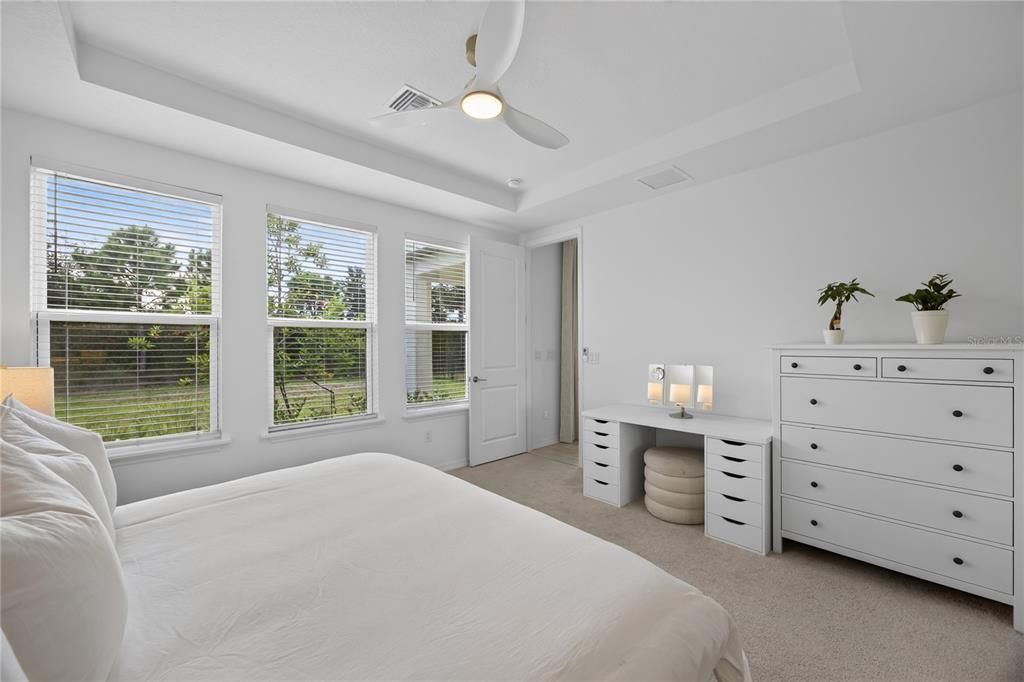 For Sale: $630,000 (5 beds, 3 baths, 2434 Square Feet)