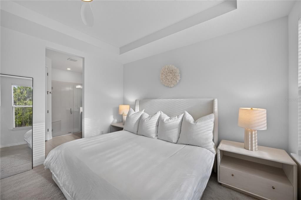For Sale: $630,000 (5 beds, 3 baths, 2434 Square Feet)