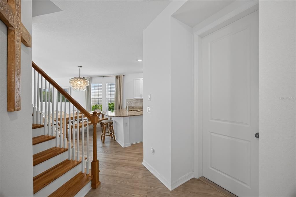 For Sale: $630,000 (5 beds, 3 baths, 2434 Square Feet)