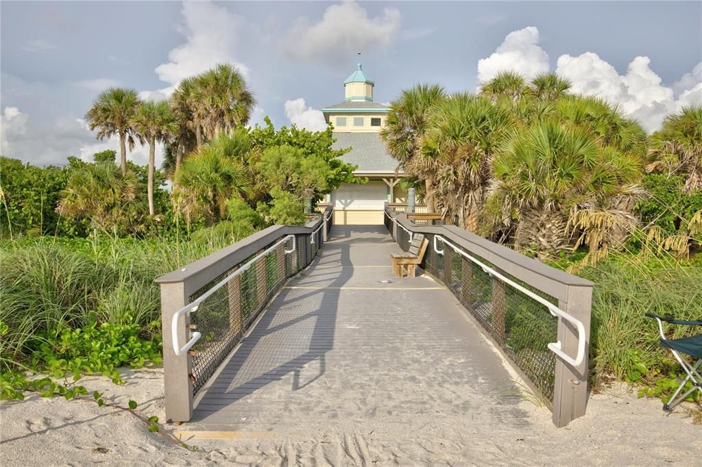 For Sale: $630,000 (5 beds, 3 baths, 2434 Square Feet)