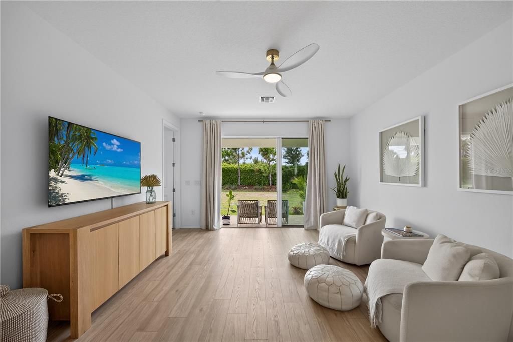 For Sale: $630,000 (5 beds, 3 baths, 2434 Square Feet)
