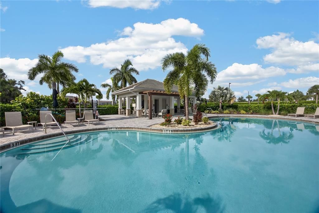 For Sale: $630,000 (5 beds, 3 baths, 2434 Square Feet)