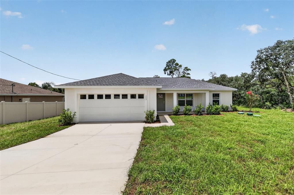 For Sale: $299,900 (3 beds, 2 baths, 1454 Square Feet)