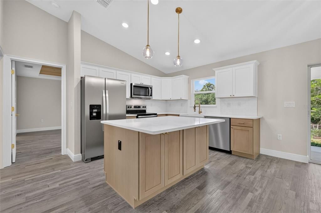 For Sale: $299,900 (3 beds, 2 baths, 1454 Square Feet)
