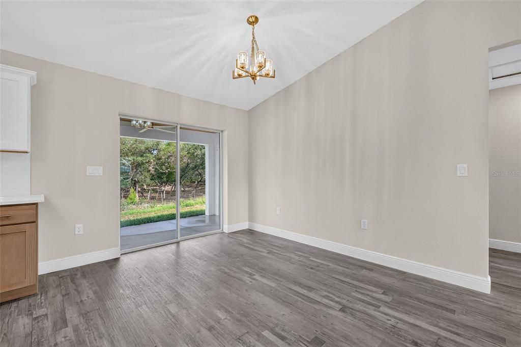 For Sale: $299,900 (3 beds, 2 baths, 1454 Square Feet)