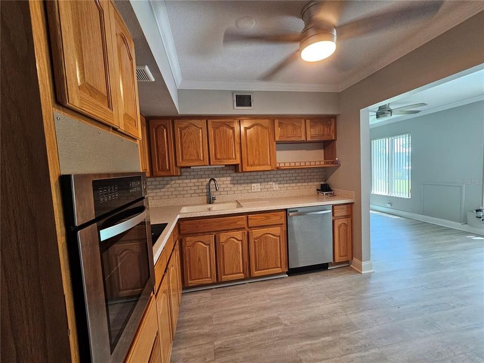 For Rent: $1,500 (2 beds, 2 baths, 1100 Square Feet)