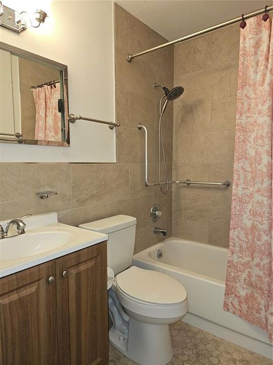 For Rent: $1,500 (2 beds, 2 baths, 1100 Square Feet)