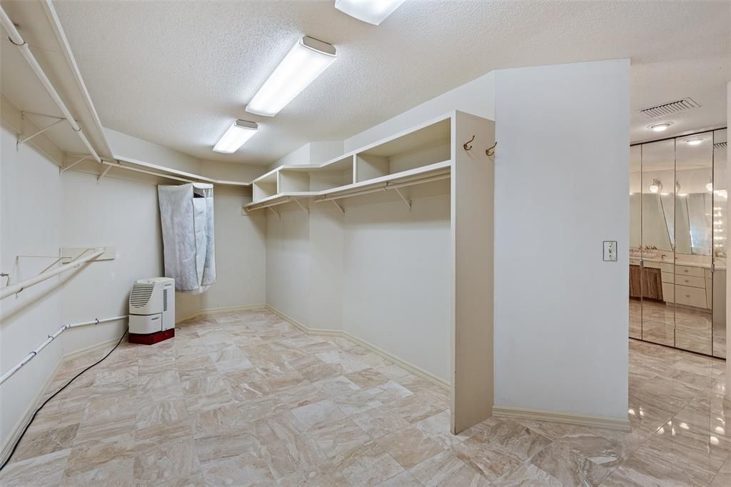 На продажу: $1,499,999 (3 спален, 4 ванн, 3692 Квадратных фут)
