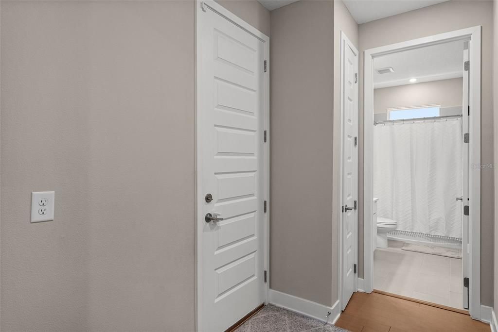 En Venta: $1,349,000 (4 camas, 4 baños, 3405 Pies cuadrados)