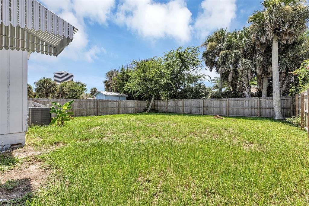 For Sale: $338,000 (2 beds, 2 baths, 1258 Square Feet)