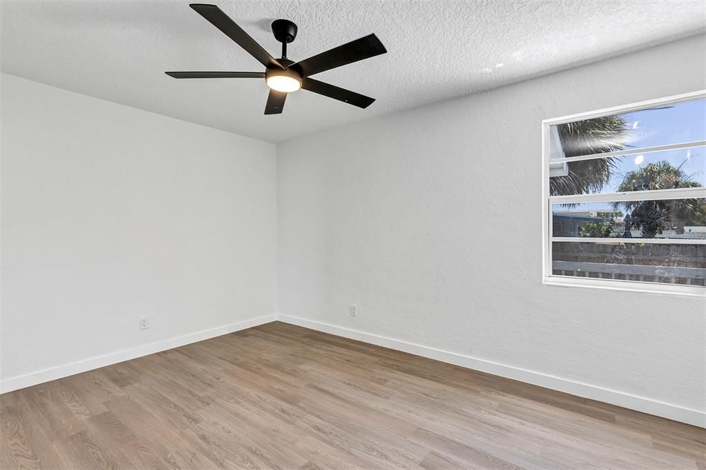 For Sale: $338,000 (2 beds, 2 baths, 1258 Square Feet)