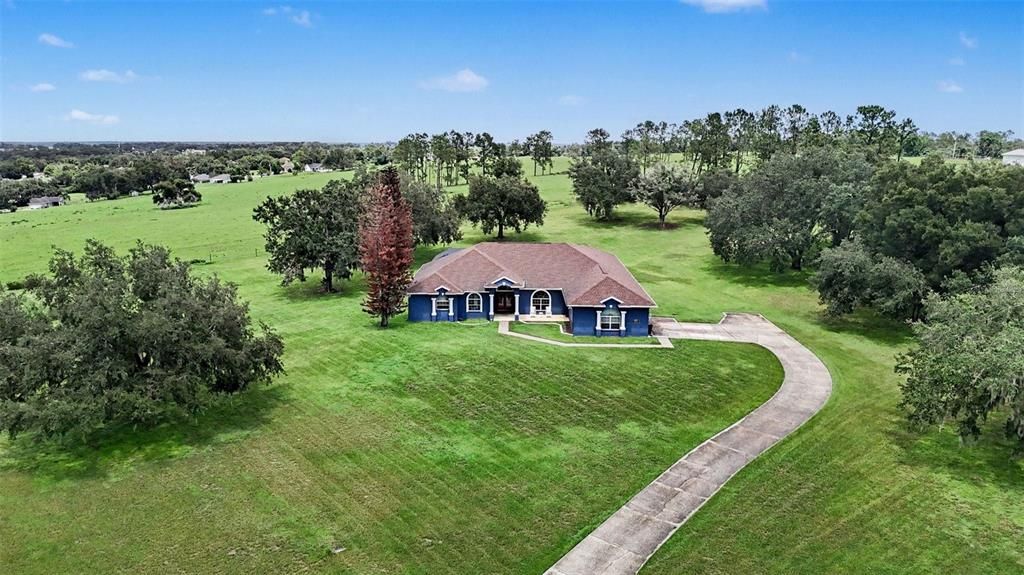 For Sale: $874,999 (6 beds, 4 baths, 4923 Square Feet)