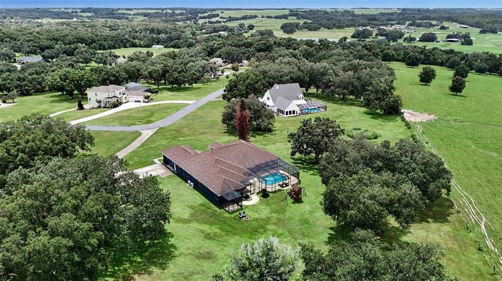 For Sale: $874,999 (6 beds, 4 baths, 4923 Square Feet)