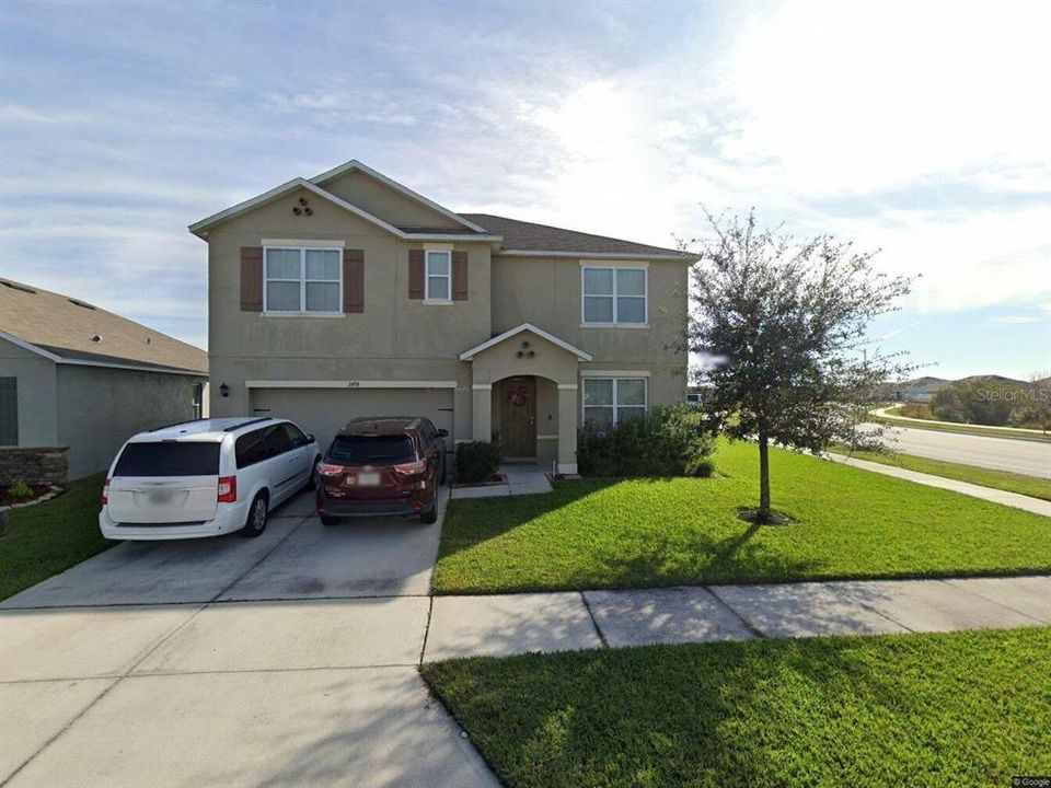 For Sale: $305,000 (3 beds, 2 baths, 2696 Square Feet)