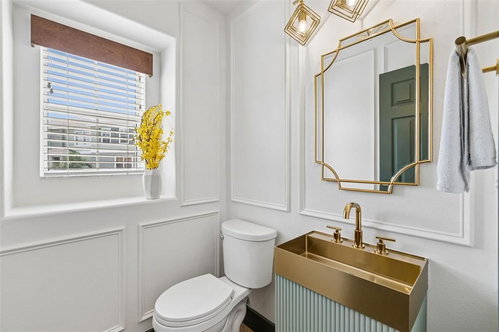 For Rent: $3,600 (3 beds, 2 baths, 1572 Square Feet)