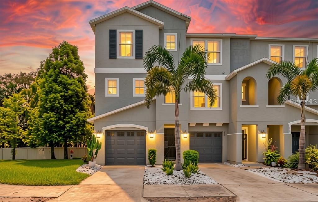 For Rent: $3,600 (3 beds, 2 baths, 1572 Square Feet)