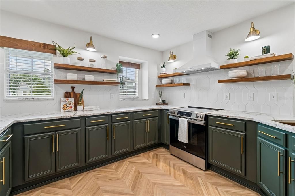 For Rent: $3,600 (3 beds, 2 baths, 1572 Square Feet)